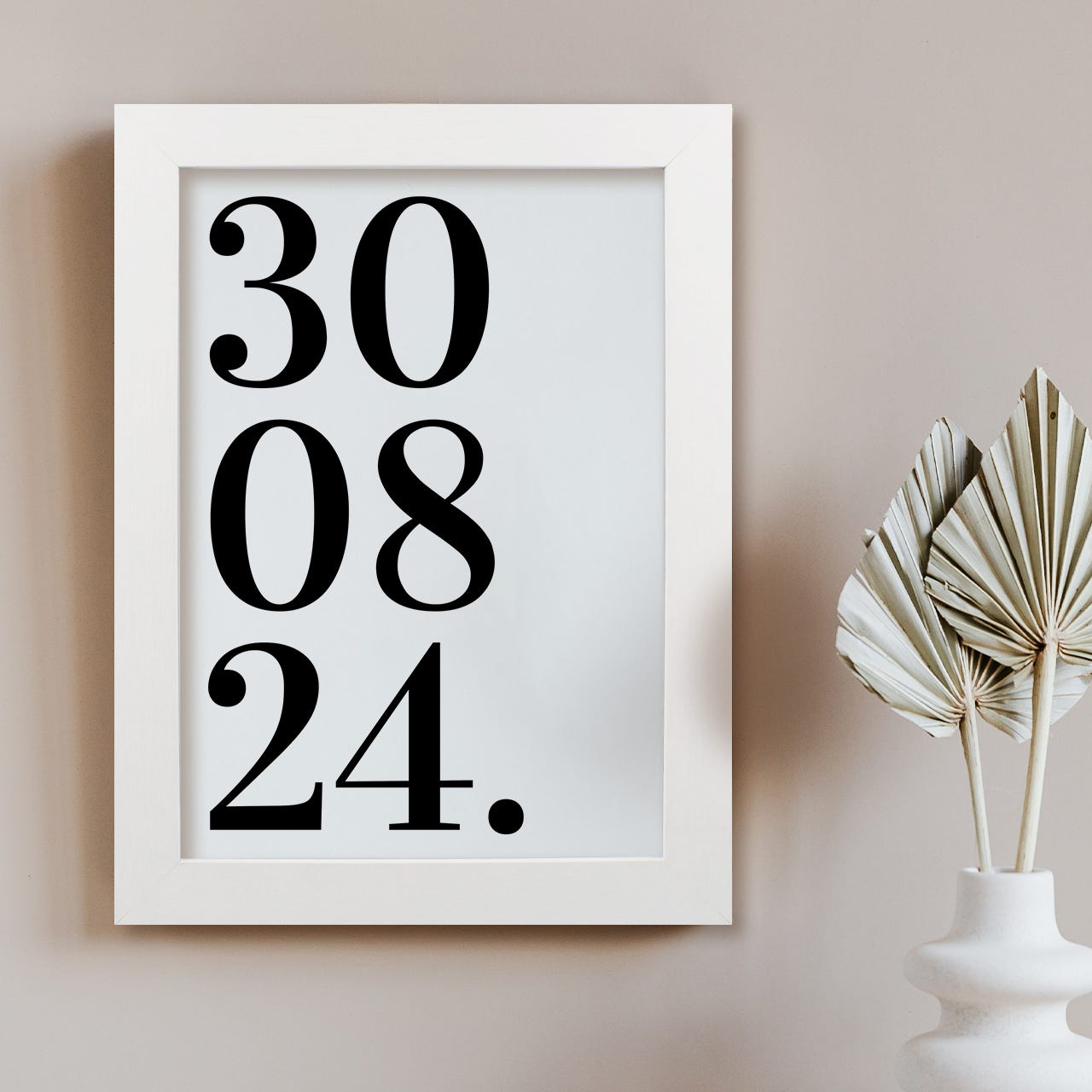Wedding date frame | Beachweddingtips.com
